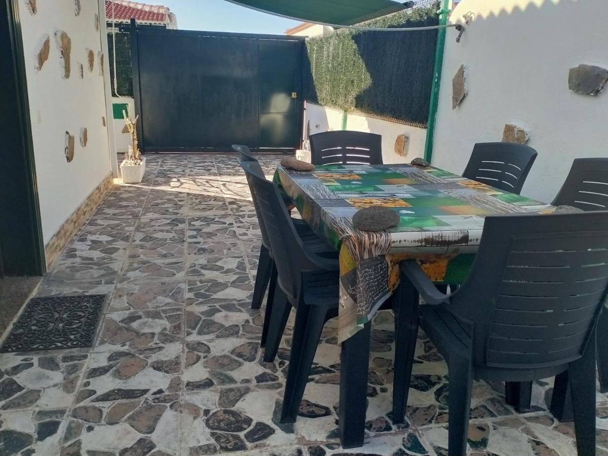 Villa Feliz Abades  Exterior photo